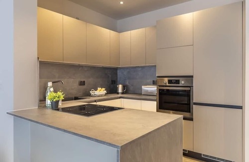St. Andrew's Apartment | Private Pool Retreat in Pembroke, St. Julian's
