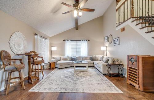 Stephenville House | Pool On The Golf Course With 3BR and Close to Tarleton