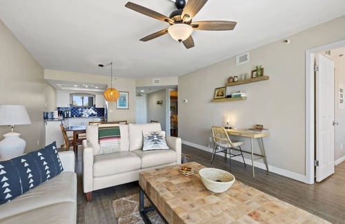 St. Pete Beach Condo | Caprice: Beachfront Bliss with Ocean Views and Amenities