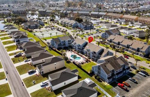 Surfside Beach House | Oceanview Retreat: Pool Overlook 11D GCR, Rated 10/10