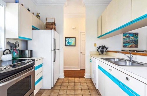 Old Town Apartment | Unforgettable Stay at Sunnyside Up | Pool & Ocean Views