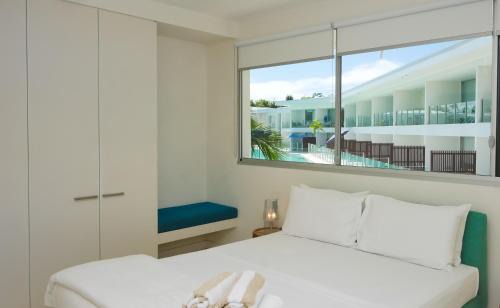 Port Douglas Apartment | Relax at Pool Resort Port Douglas - 4 Star Family Retreat