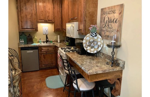 Waynesboro House | Pool-Side Paradise: Guest Rated 10/10 with Breakfast Included