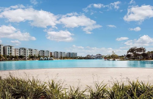 Florida Central Atlantic Coast House | Relaxing Pool View King Room at Conrad Orlando