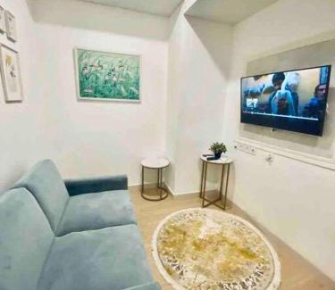 Serpong Apartment | Pool View One Bedroom Apartment BSD with Kitchen