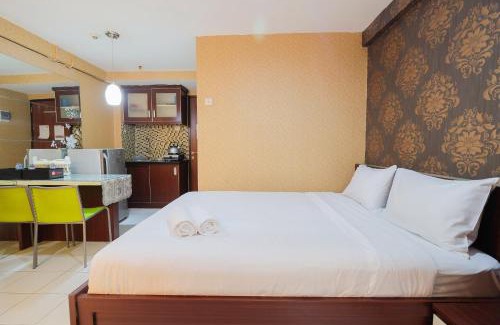 Kebagusan Apartment | Cozy Pool View Studio at Kebagusan City Apartment