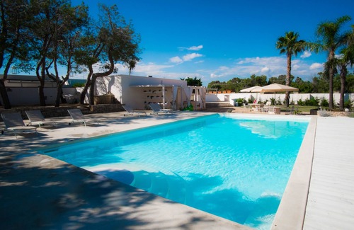 Torre San Giovanni Villa | Relaxing Pool View Villa with Free Wi-Fi in Salento