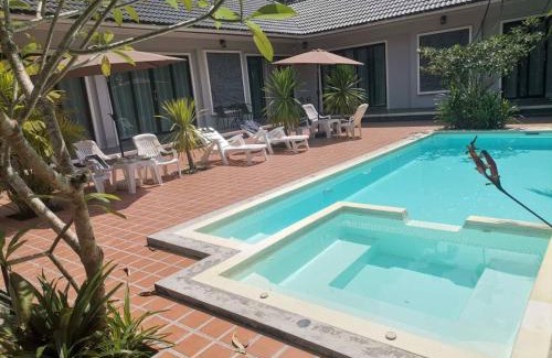 Phrom Khiri House | Escape to Pool Villa Nita with Oceanfront Spa & Views