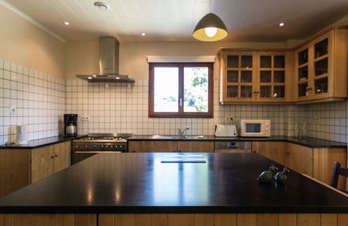 Montignac Villa | Elegant Villa with Pool Near Montignac - Rated 10/10