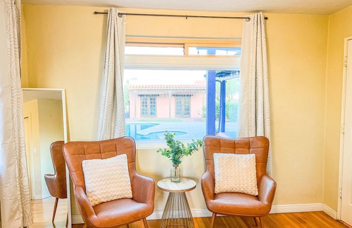 Tucson Apartment | Relaxing Poolside Studio with Spa and Hot Tub Amenities