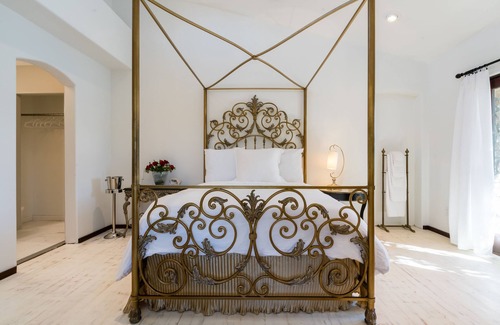 Morgan Hill House | Beautiful Poolside Suite with Private Rose Garden Oasis