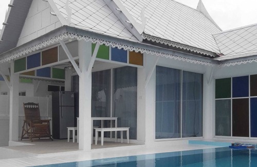 Cha-am House | Relax at Pool Villa with Private Swimming Oasis