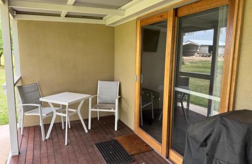 Warrow Cabin | Poona Farm Estate - The Lodge