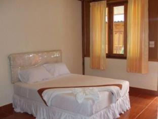 Ko Lanta House | Relaxing Ocean View at Poonsap Resort with Pool Access