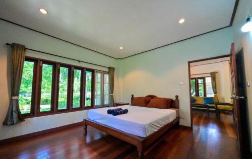 Maret House | Relaxing Getaway at Poowadee Resort with Ocean View