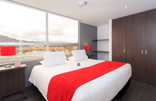 Tocancipa Hotel | Vibrant Pop Art Hotel Tocancipá with Pool & Spa Amenities