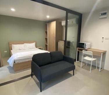 Rong Muang Apartment | Guest Rated 9/10 at POP Heritage Residence with Accessibility