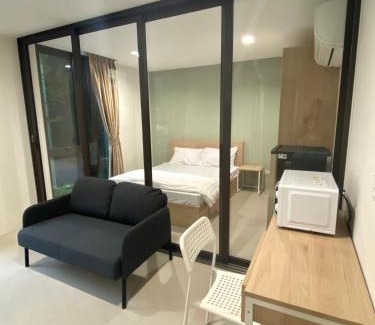 Rong Muang Apartment | Guest Rated 9/10 at POP Heritage Residence with Accessibility