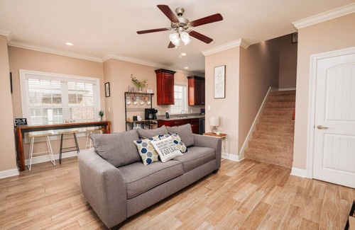 Starkville Apartment | Pop Inn: Your Peaceful Escape in Starkville, MS