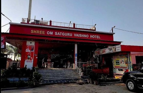 Meerut Hotel | Budget-Friendly Stay at POP Om Satguru Vaishno Hotel