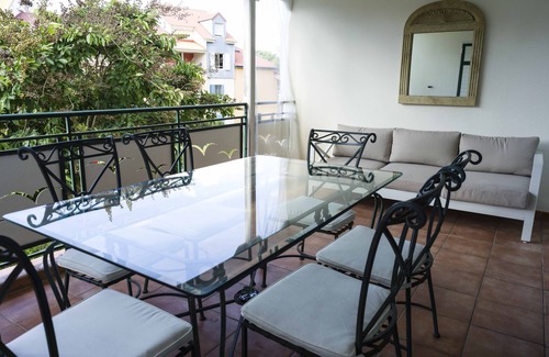 Bas du Fort Apartment | Discover POP'S APARTMENTS: Oceanfront Residence Marisol