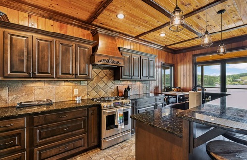 Arley House | Experience Comfort at POP'S PLACE - Pool, Lake View & More!