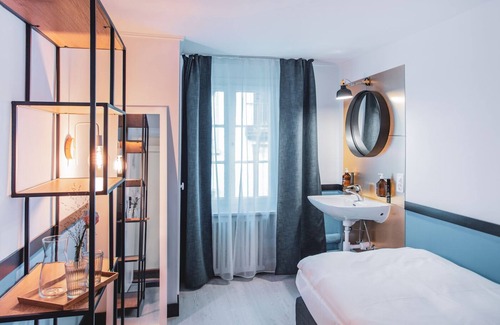 Niederdorf Hotel | Discover Pop Up Hotel Krone Zürich: Spa & Family Friendly