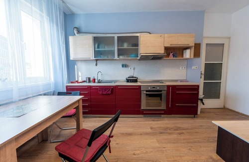 rayon Sredets Apartment | Cozy 3-Bedroom Residence Perfect for Families at Popa