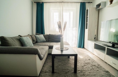 Hunedoara Apartment | Family-Friendly Escape at Popasul Dacului Călător - Rated 9.8