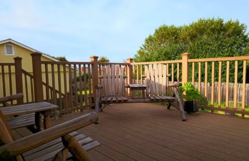 Half Moon Bay House | Pet-Friendly Poplar Beach Home with 9.8/10 Guest Rating