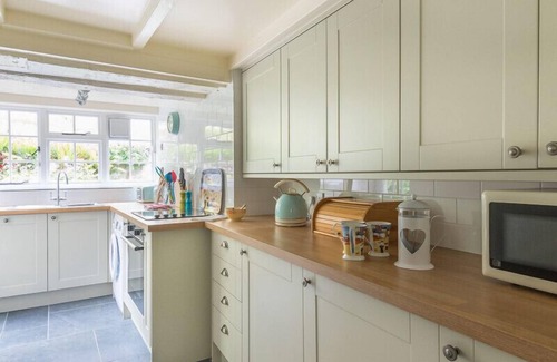 Port Isaac Cottage | Cozy Poplar Cottage: Pet-Friendly Retreat in Port Isaac