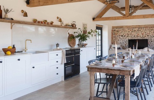 Birdham House | Experience Poplars Farm Barns: Pet-Friendly Getaway