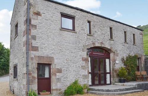 Earl Sterndale House | Child-Friendly Retreat at Poppies Court Jericho Farm