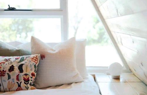 Great Bay House | Discover Oceanfront Bliss at Poppies Retreat - Family Friendly