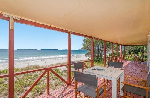 Whangapoua House | Beachfront Bliss at Poppy's Beach House in Whangapoua
