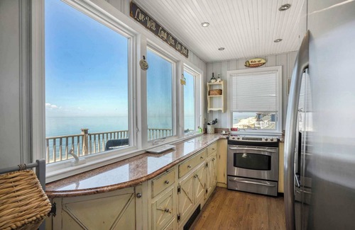 Wading River House | Experience Poppys Private Beach Paradise in Wading River