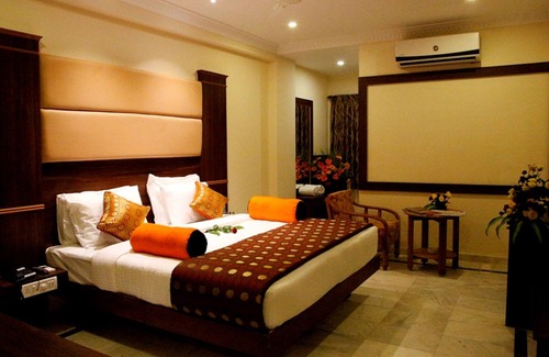 Kumbakonam Hotel | Poppys S.E.T Residency