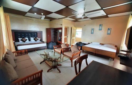 Chachian Resort | Pet-Friendly Pops Resort: Family Fun and Great Reviews