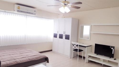 Ban Mai Apartment | Family-Friendly Condo C6 IMPACT: Great for Kids & Parents
