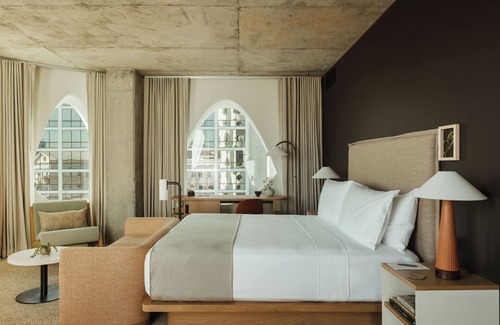 Downtown Denver Hotel | Discover Populus: Family-Friendly Hotel with Spa & Dining