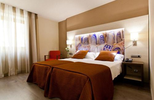 Figares Hotel | Relaxing Oceanfront Retreat at Porcel Sabica - 4 Star Rating