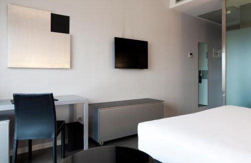 Distrito Macarena Hotel | Discover Porcel Torneo: Family-Friendly & Highly Rated Stay