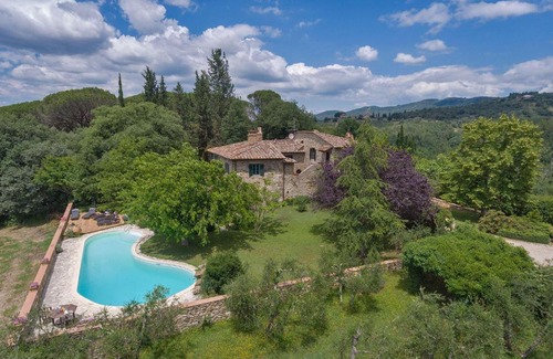 Greve in Chianti Villa | Pet-Friendly Retreat at Porciglia Alta for Families