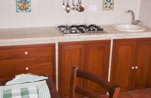 Chiaramonte Gulfi House | Relax at Porcupine House with Pool and Ocean Views