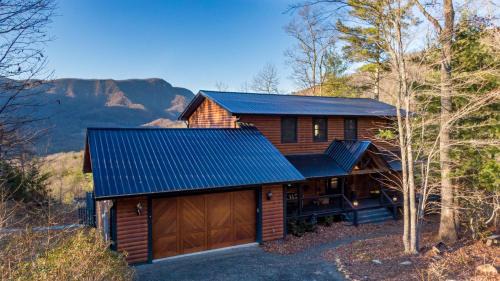 Frank House | Family-Friendly Retreat at Porridge Pot Hotel