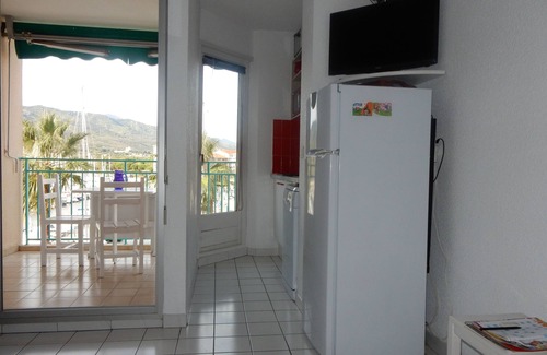 Plage d'Argeles Apartment | Port Argeles: Unmatched Views and Spa Amenities Awaits