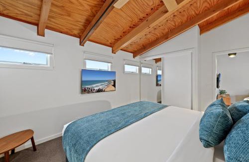 Port Campbell Apartment | Experience Comfort at Port Central No 3 - Rated 9/10