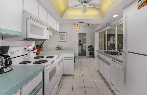 Port Charlotte House | Inviting Port Charlotte Pool Home with Ocean View & Spa