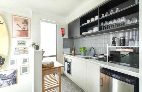 North Coogee Apartment | Guest Rated 10/10 at Port Coogee Beach Retreat