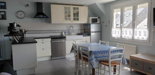 Cancale Apartment | Family-Friendly 3-Star Retreat at Port de La Houle